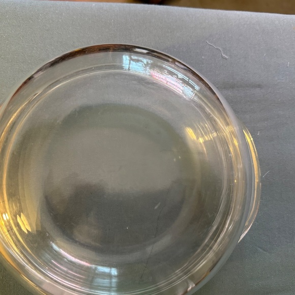 Vintage Pyrex 2qt Covered Casserole Dish - Picture 2 of 2